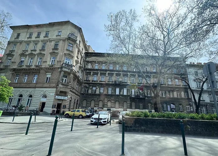 Lt 2 Budapest