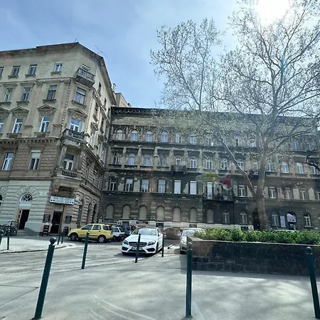 Lt 2 Budapeste